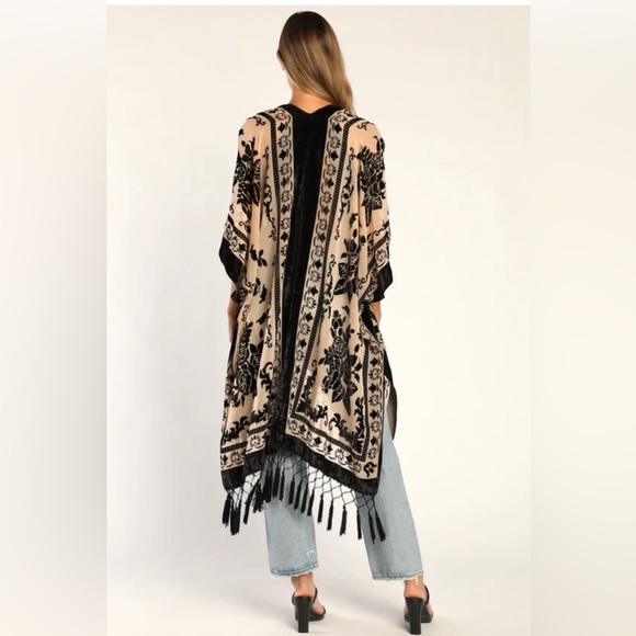 Velvet Burnout Fringe Kimono. Bohemian - Picture 4 of 13